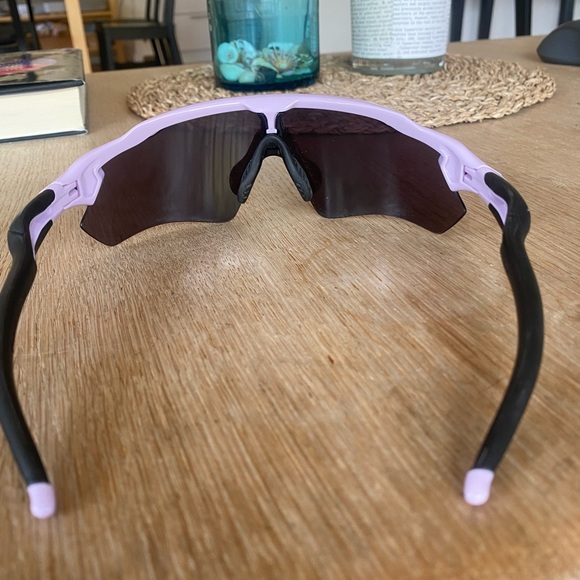 Oakely Radar EV custom - Picture 3 of 4